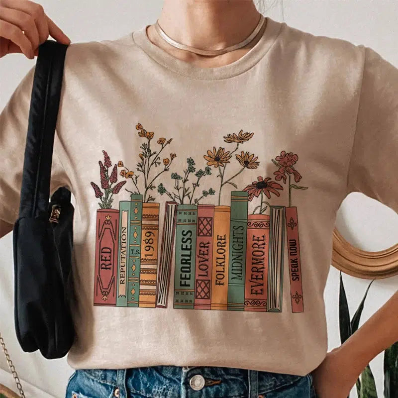 Books & Flowers Tee - Litlookz Studio