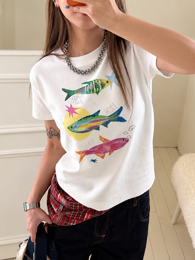 Aquarium Girl Tee