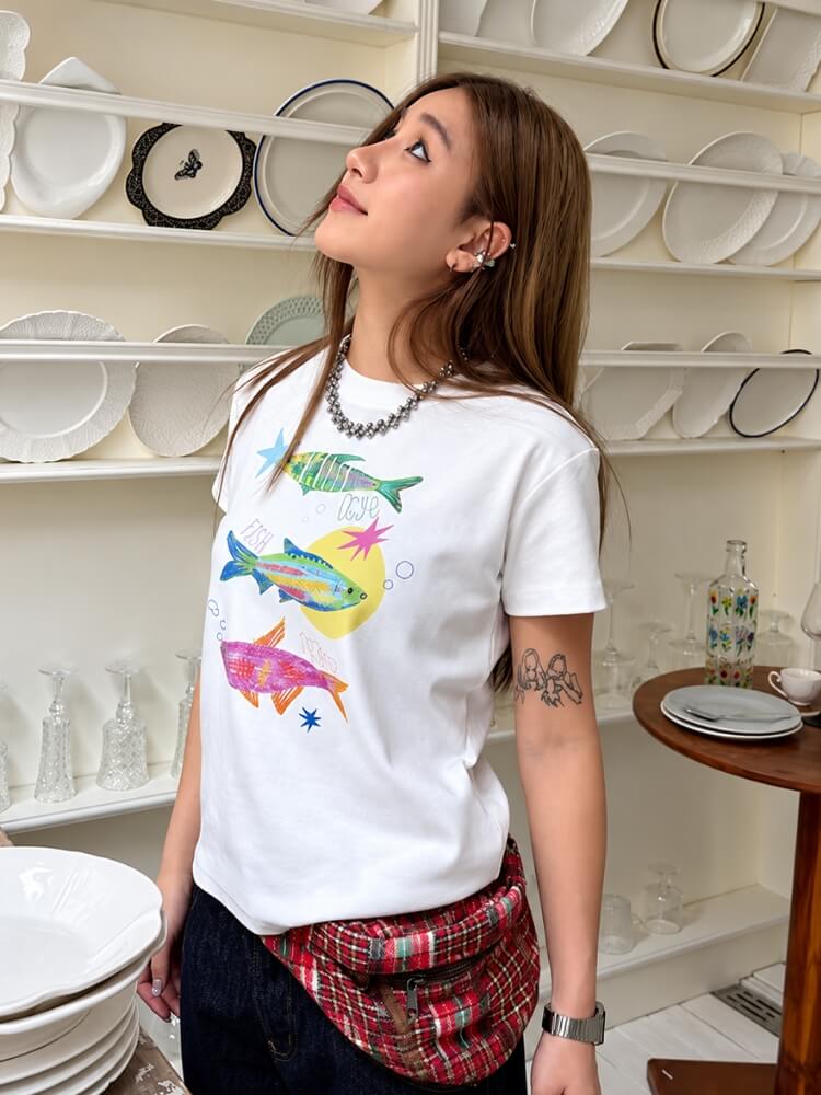 Aquarium Girl Tee