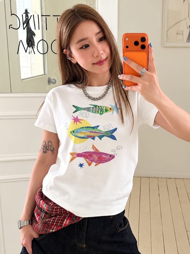 Aquarium Girl Tee
