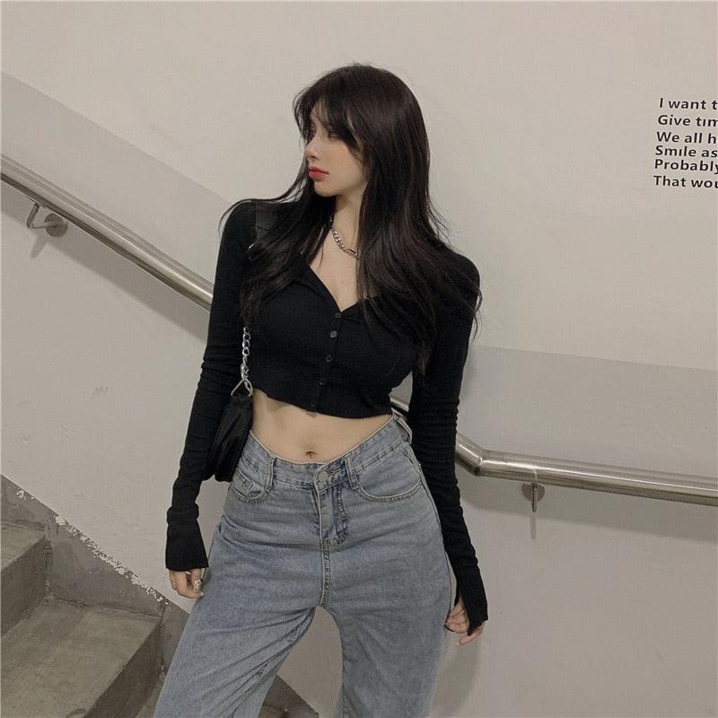 Extra Long Sleeves Buttoned Crop Top