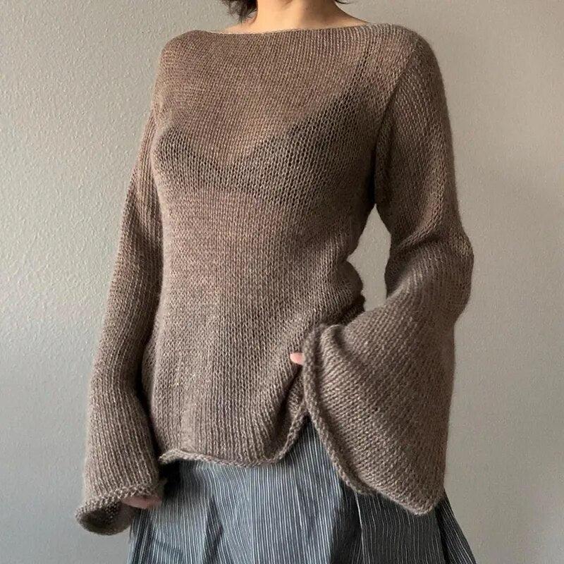 Flare Sleeved Knit Backless Top