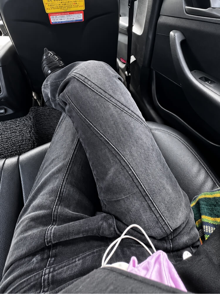Low Rise Crossline Jeans