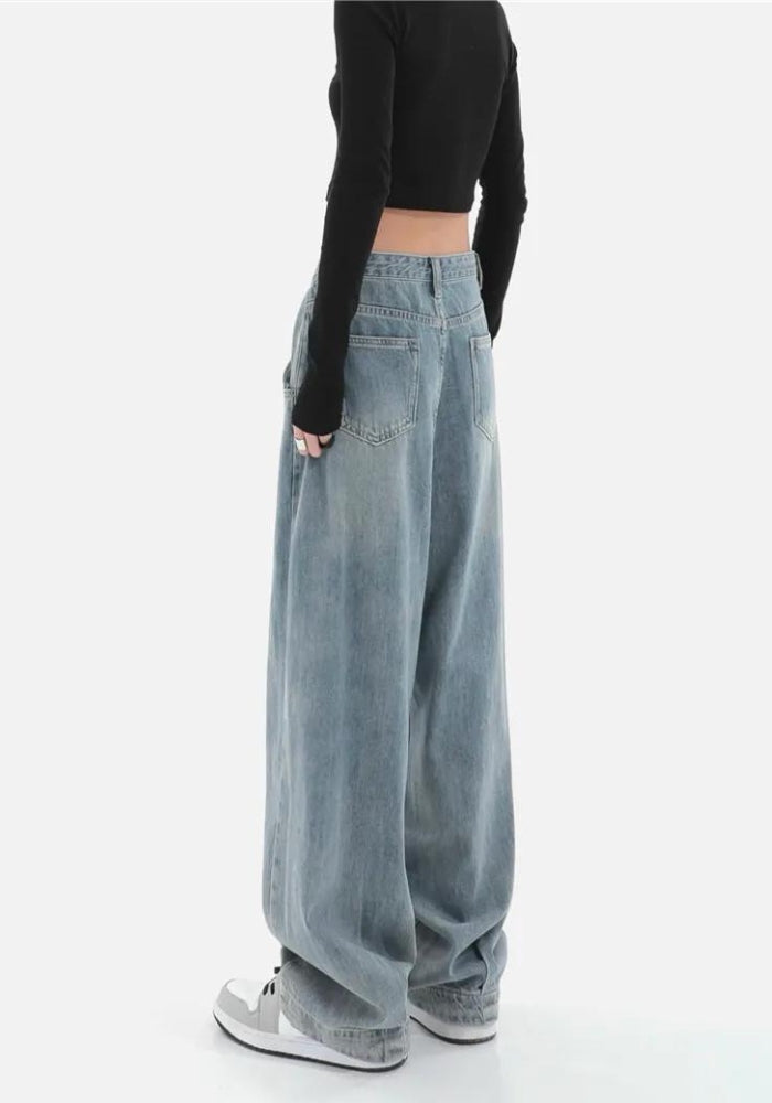 Skater Pleated Baggy Jeans