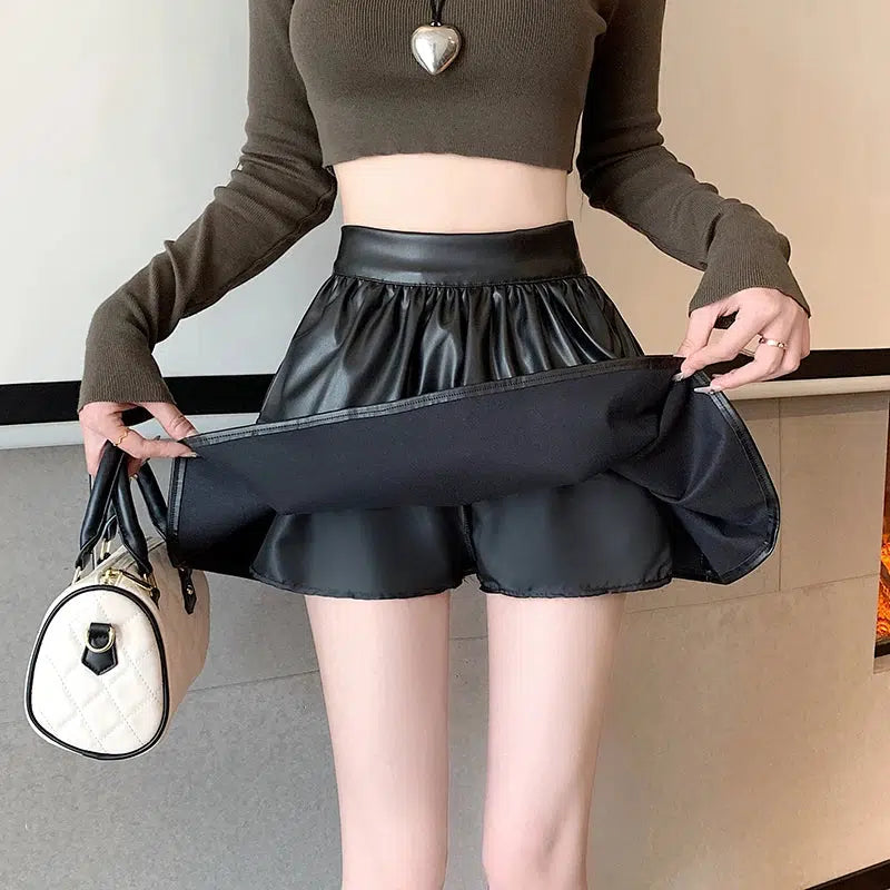 フェイクレザー Aライン ミニスカート - Litlookz Studio
